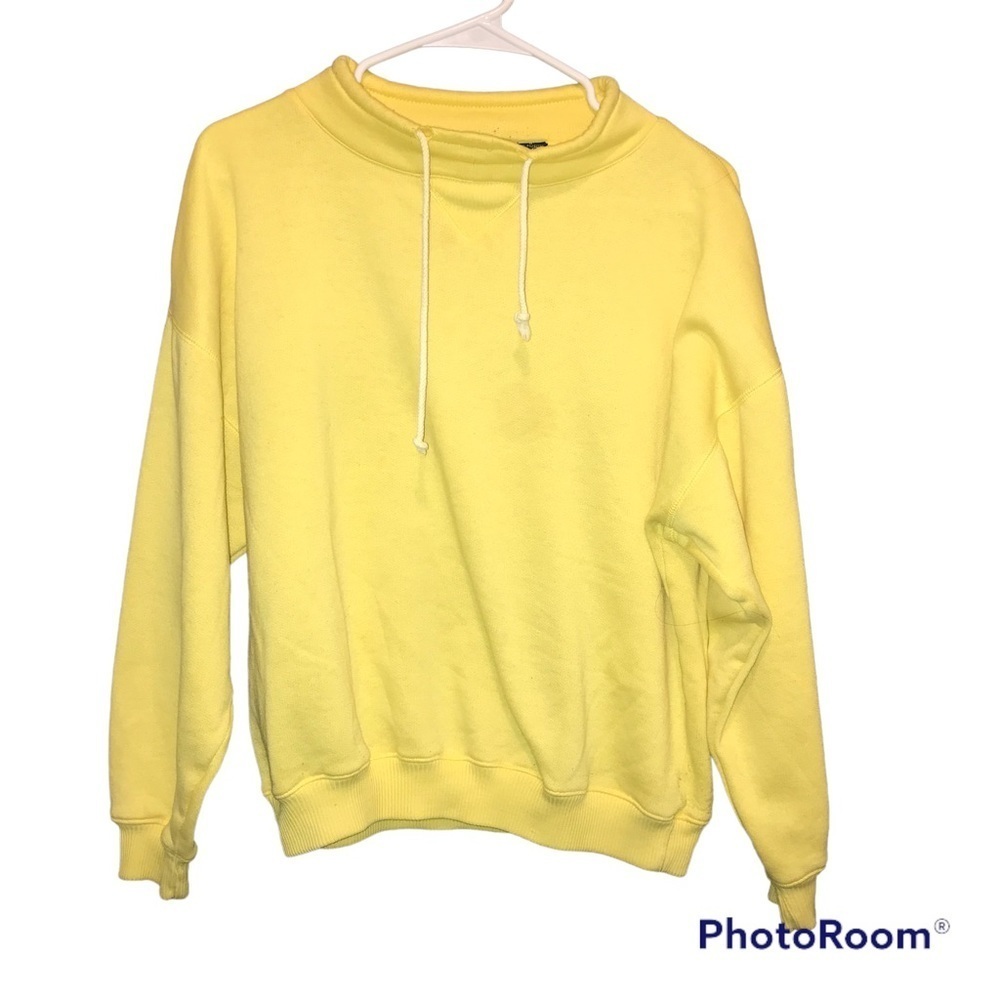 The Great Plains clothing company sweater
